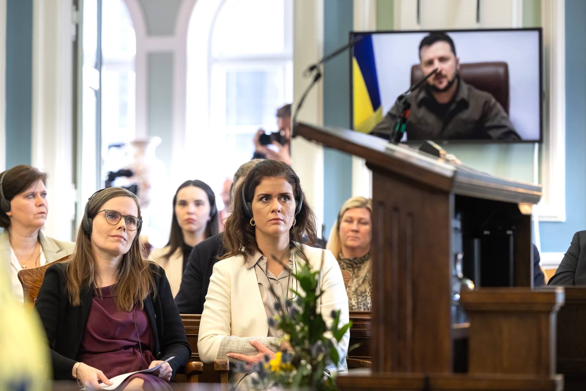 President Volodymyr Zelensky‘s address to the Icelandic Parliament - mynd
