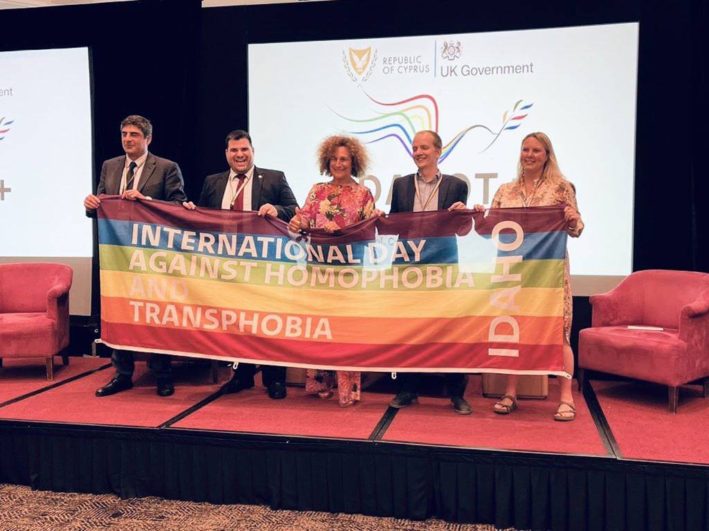 Iceland received the IDAHOT flag from Cyprus and the UK at a ceremony in Limassol, Cyprus, last week. - mynd