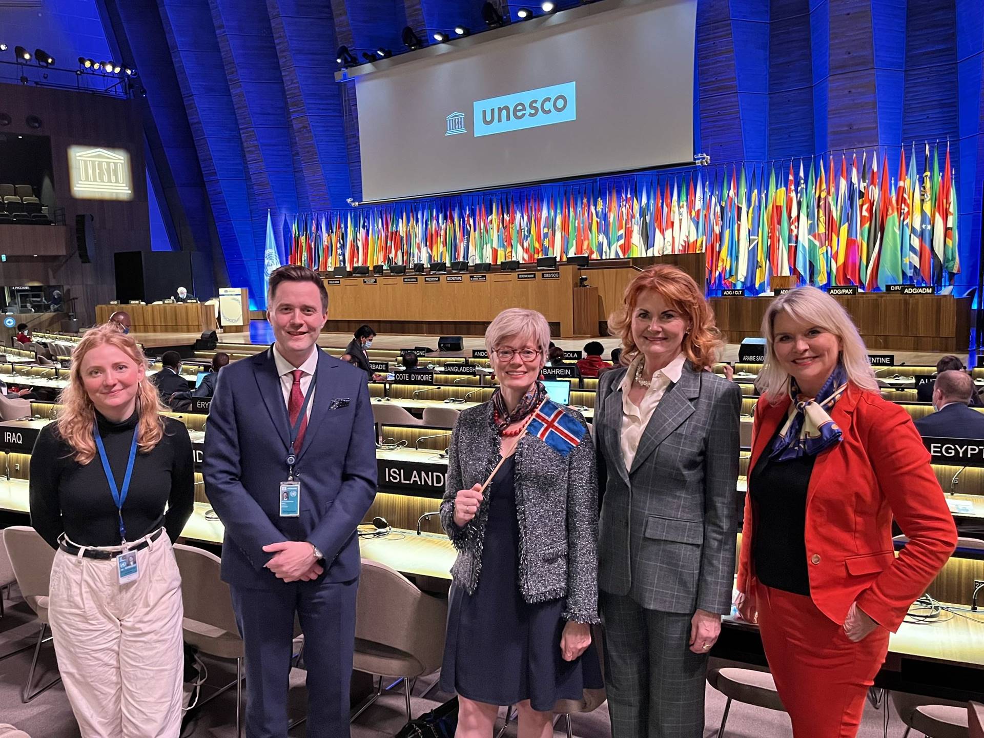 Iceland's delegation to the General Conference of UNESCO in Paris - mynd