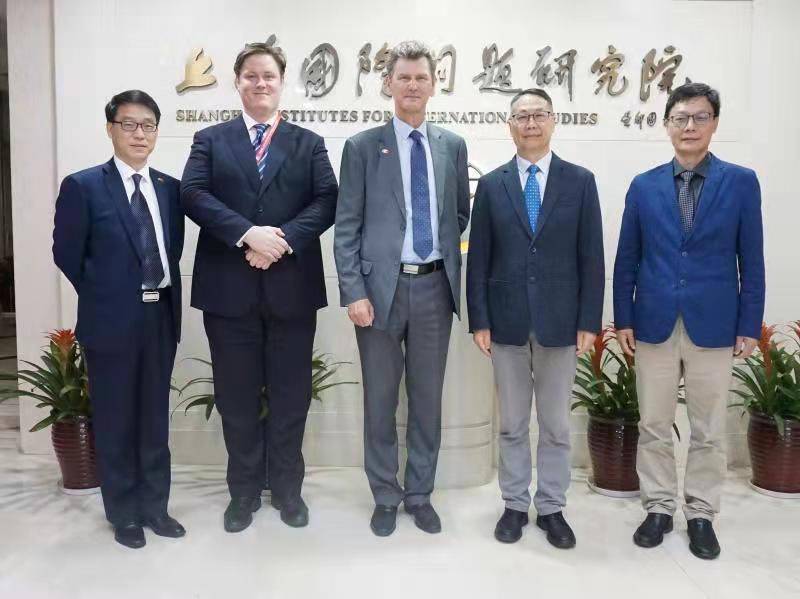 A visit to the Shanghai Institute for International Studies - mynd