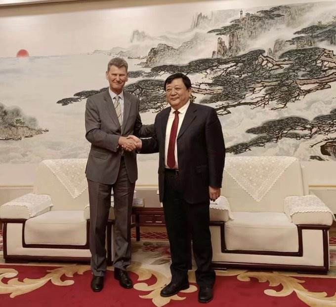 Ambassador Thorir Ibsen visited Yantai city in Shandong Province - mynd