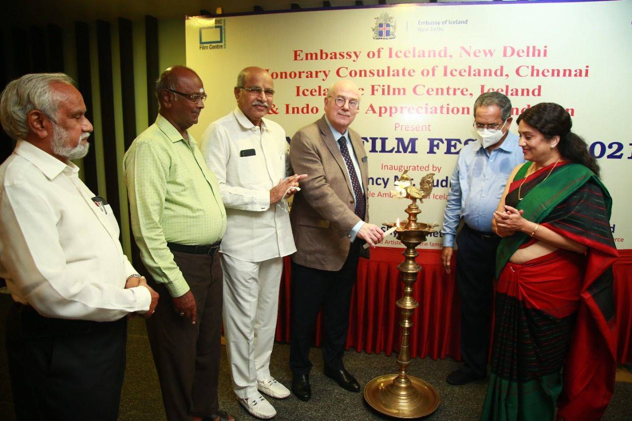 Opening of the Film Festival by the Ambassador  - mynd