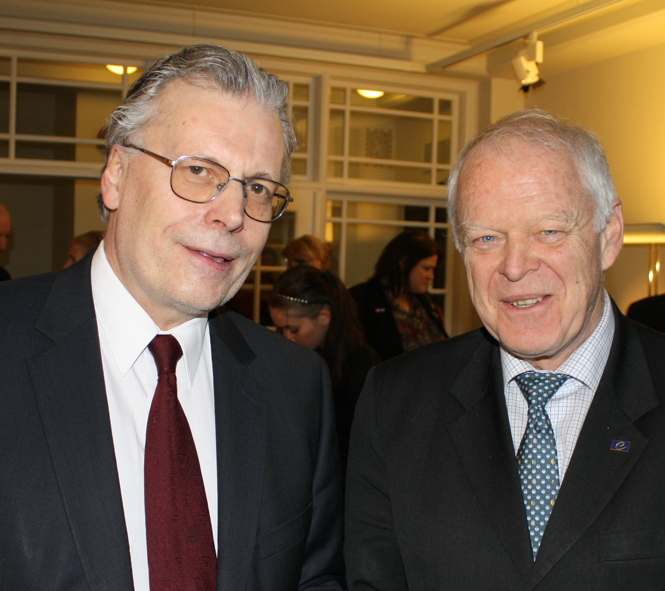Ögmundur Jónasson, Minister of the Interior (left), and Thomas Hammarberg, Commissioner for Human Rights for the Council of Europe.