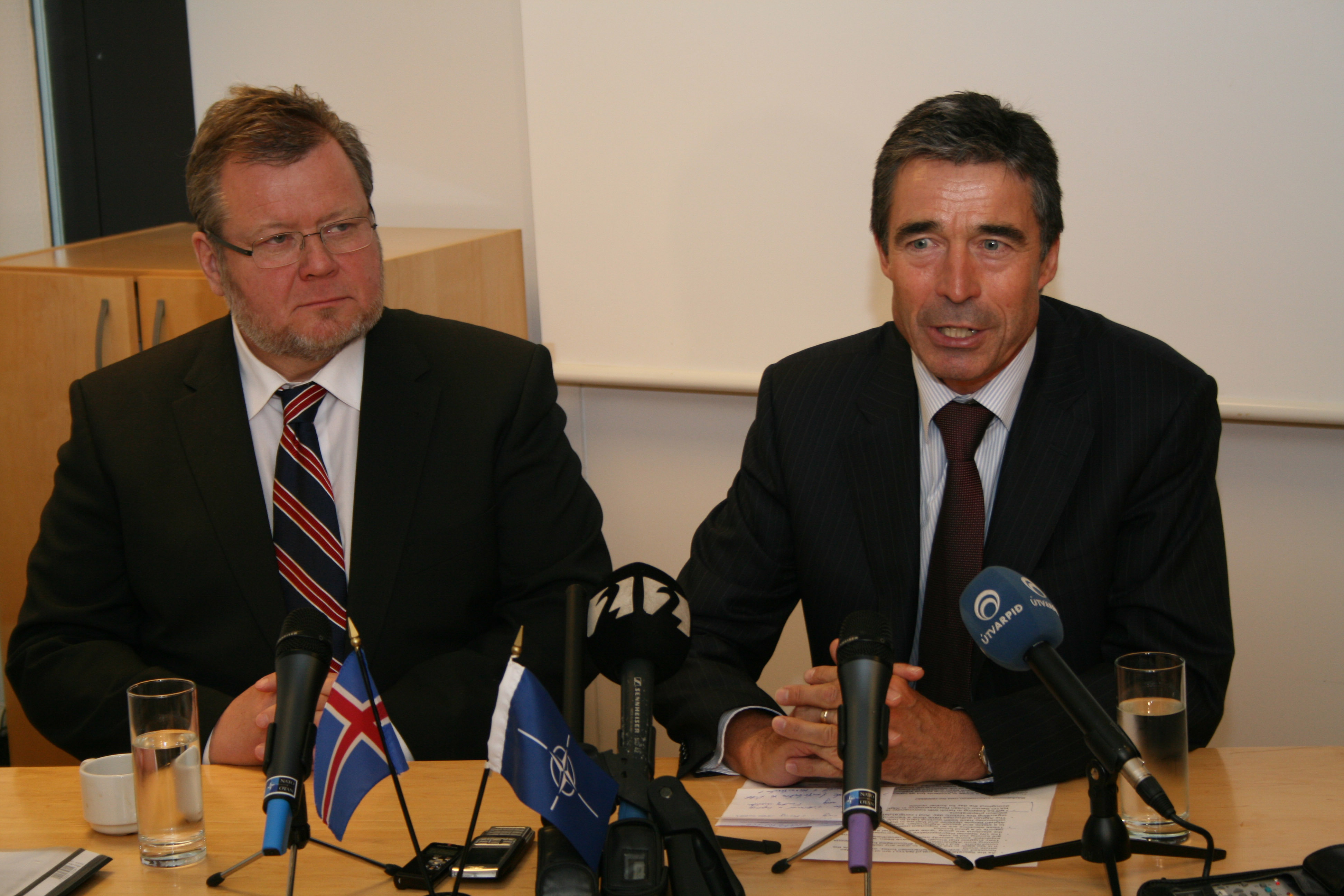 Össur Skarphéðinsson, Foreign Minister of Iceland meets Anders Fogh Rasmussen, NATO Secretary General